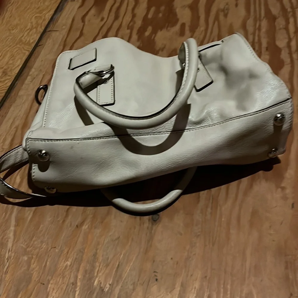 MK purse ! - Picture 3 of 5